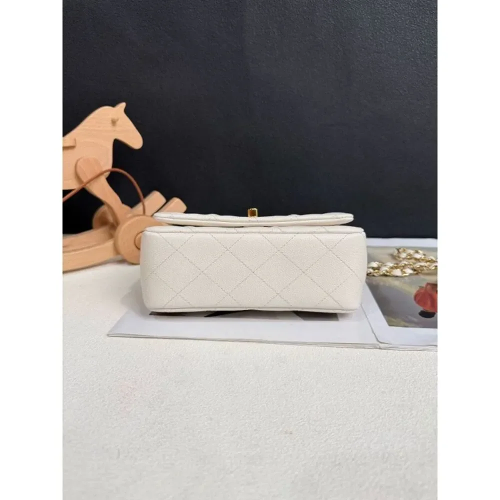 Chanel Women Pre-Loved Bag Very Good Condition